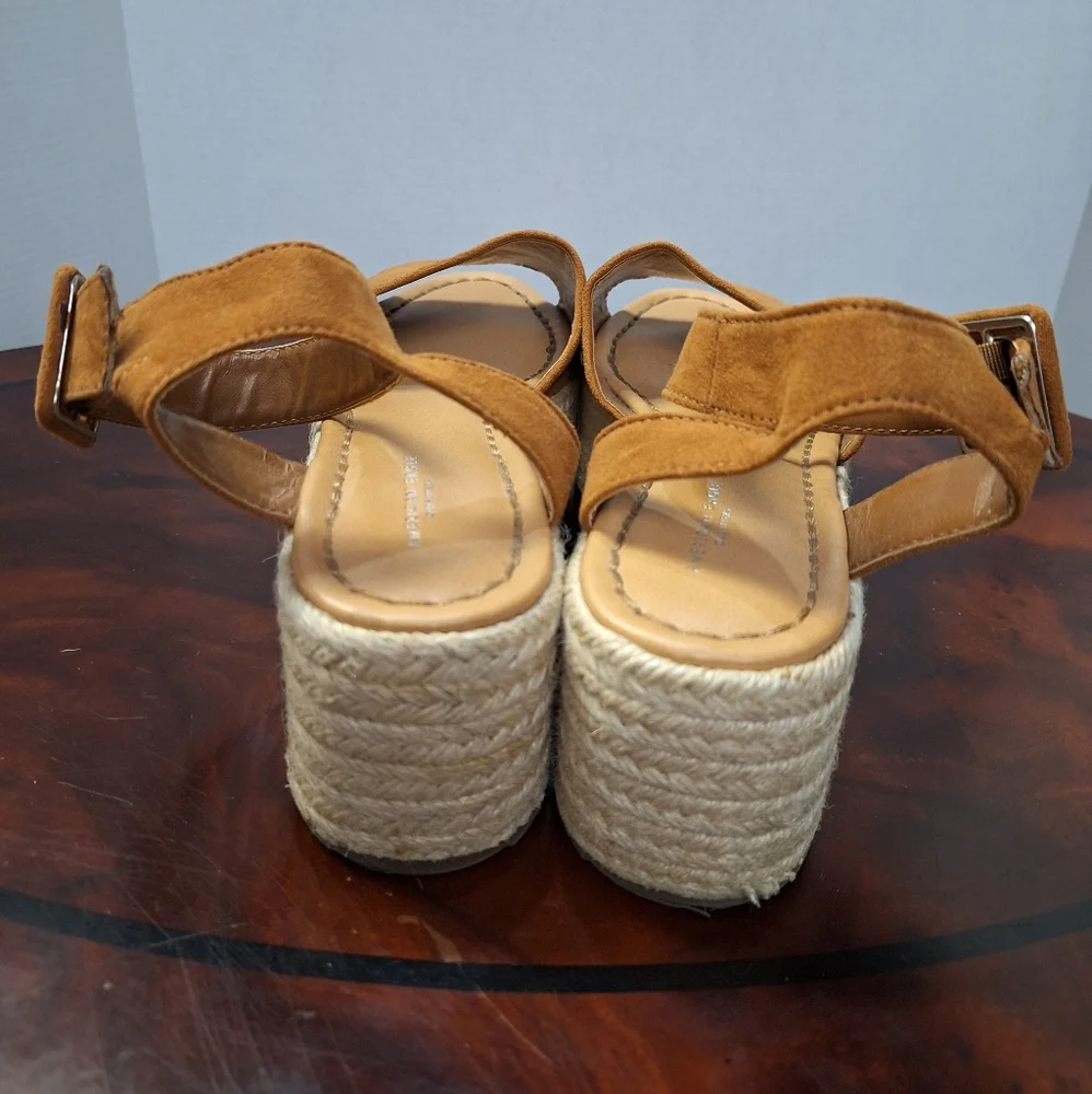 American Eagle Tan Faux Suede Open Toe Buckle Strap Platform Espadrilles Sandals